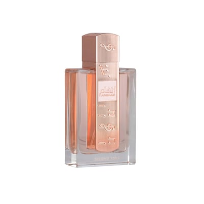 Lattafa Angham Second Song Perfume — Kotak merah jambu dan botol kaca bertudung emas ros, menampilkan reka bentuk nota muzik.