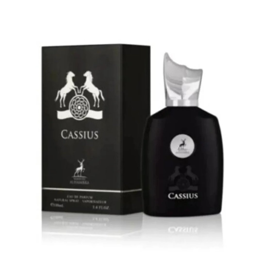 Maison Alhambra Cassius 100ml — Black perfume bottle and box with silver accents and a deer logo, featuring the name 'Cassius' in white. | Maison Alhambra Cassius 100ml — Botol dan kotak minyak wangi hitam dengan aksen perak dan logo rusa, menampilkan nama 'Cassius' dalam warna putih.
