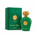 Lattafa Opulent Milano — Botol minyak wangi kaca hijau dengan penutup emas berukir dan lambang emas timbul, bersebelahan kotak hijau bertekstur yang sepadan dengan lambang emas.