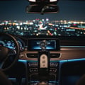 Qahir Man di dashboard kereta malam