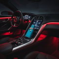 Vulcan Feu dalam kereta dengan lighting merah moden
