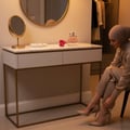 charm wanita melayu pintu rumah persiapan keluar