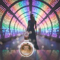 Fakhar Rose Gold di Saloma Link Bridge