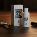 No.2 Men atas kayu gelap dengan jam lelaki